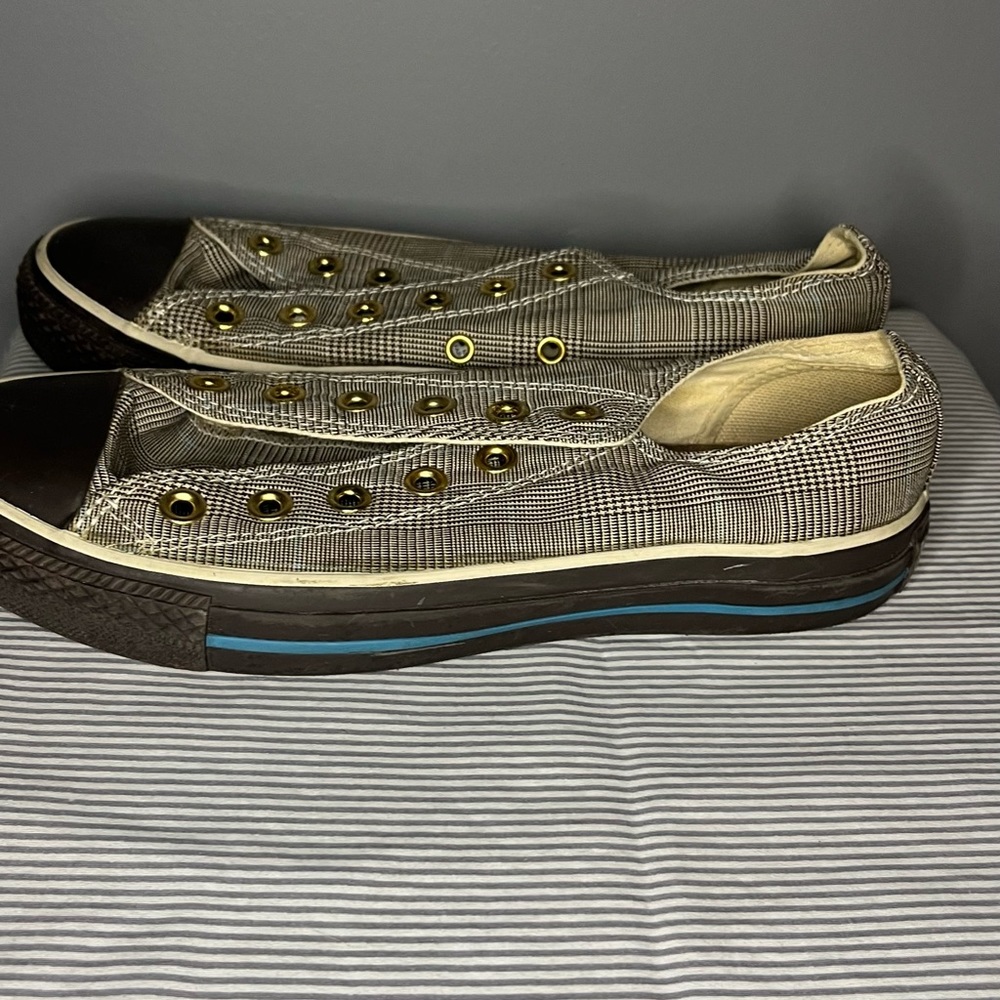 brown plaid low top converse